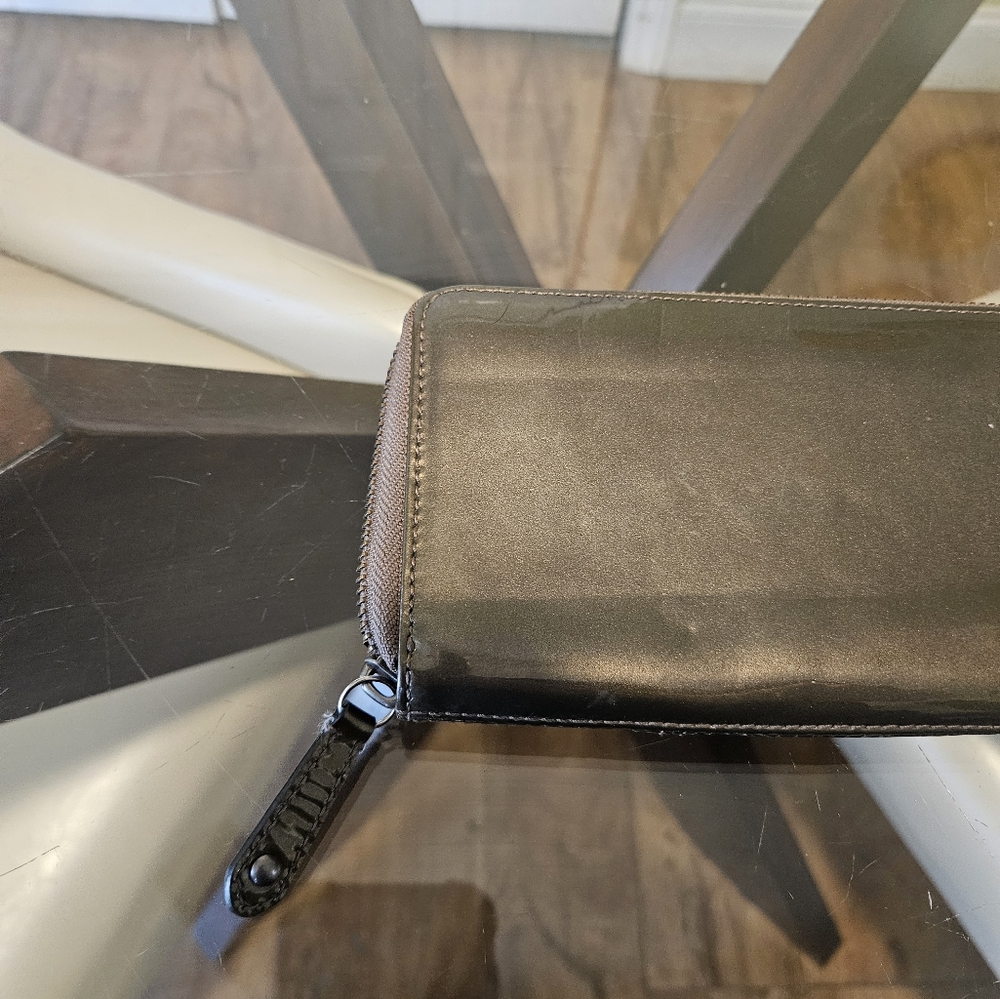 Coach Metallic Wallet - Picture 5 of 8